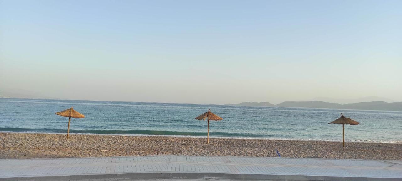 Sun, Sea, And Sand-Only 20 Footsteps To The Beach Corinth Exterior photo