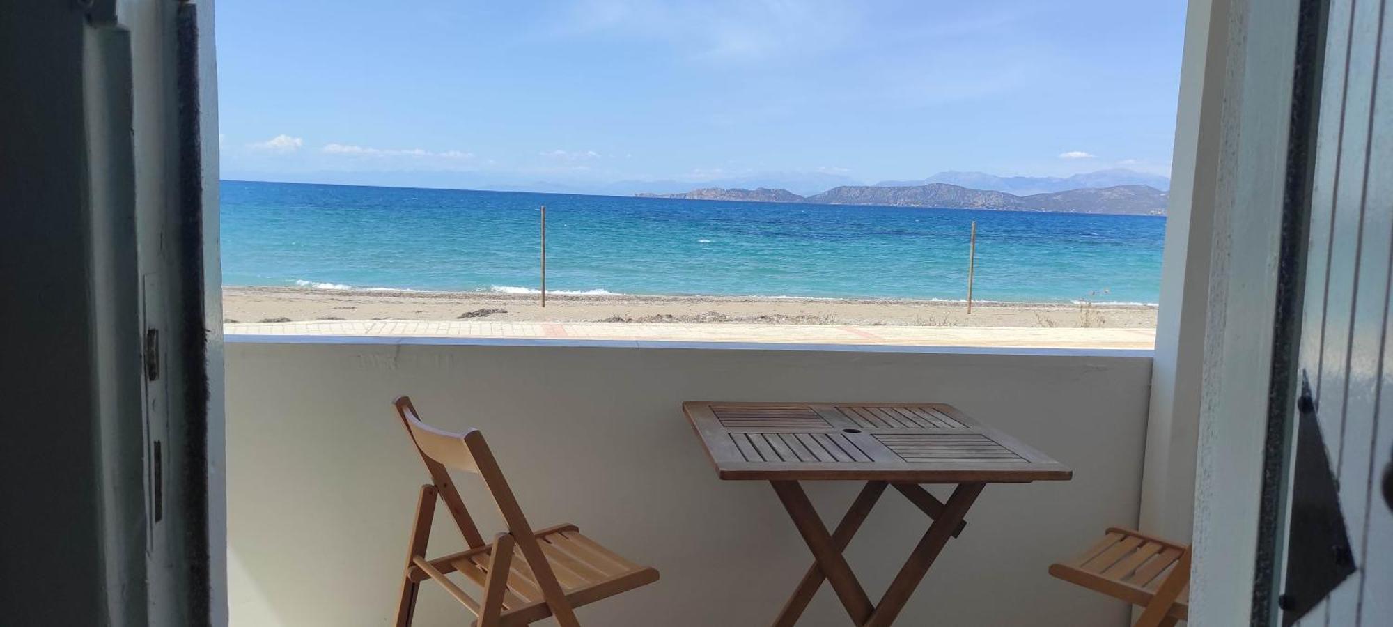 Sun, Sea, And Sand-Only 20 Footsteps To The Beach Corinth Exterior photo